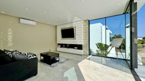Llanca Villa | WELCS VILLA DE LUJO 177 EMP con piscina privada