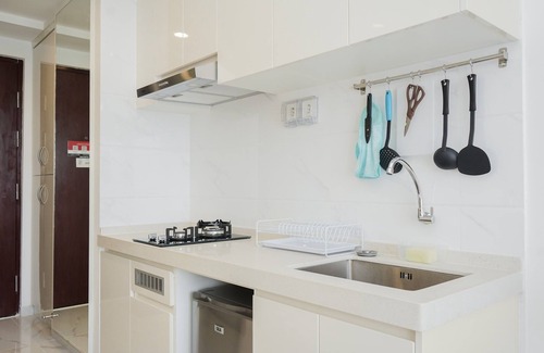 Bumi Serpong Damai Apartment | Well Appointed and Homey Studio at Sky House BSD Apartment