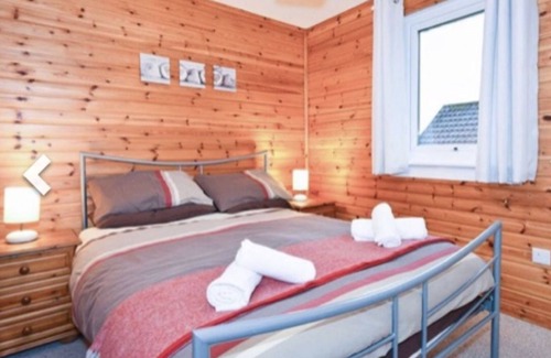 Glenlivet Cabin | Well appointed self catering lodge set in idyllic Scottish Highland countryside.