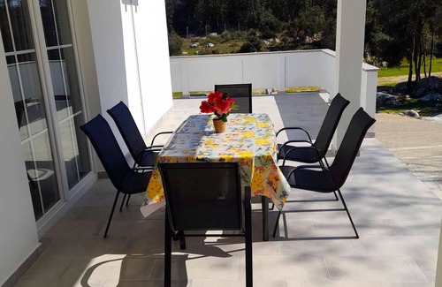 Suha Punta Apartment | Well-equipped apartment in the forest, just 700 metres from the beach by walking