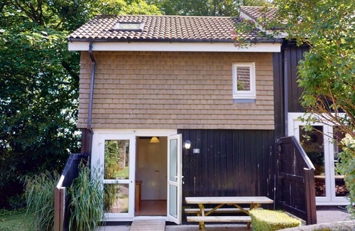 Saint Erth Praze Apartment | Well equipped for your family holiday, this home from home offers accommodation for up to five