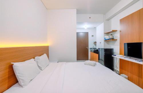Depok Apartment | Well Furnished Studio at Transpark Cibubur Apartment By Travelio