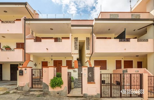 Villasimius House | Well-kept house, town center, wifi, air conditioning, parking space