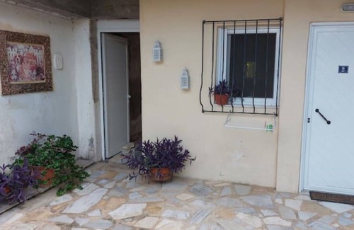 Lamia Apartment | Well located cosy studio close to city centre