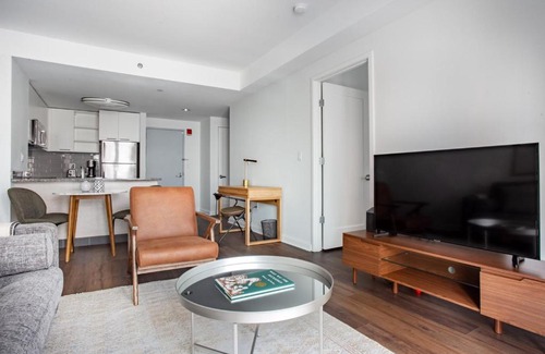 East Cambridge Apartment | Well-located Kendall Sq 1BR w balcony BOS-389