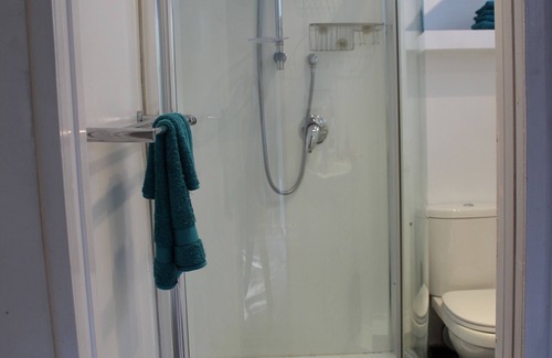 St. Heliers Apartment | Well located, quiet, compact and affordable!