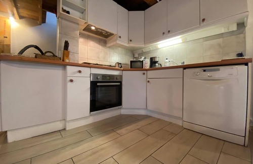 Gedre House | Well located spacious home.