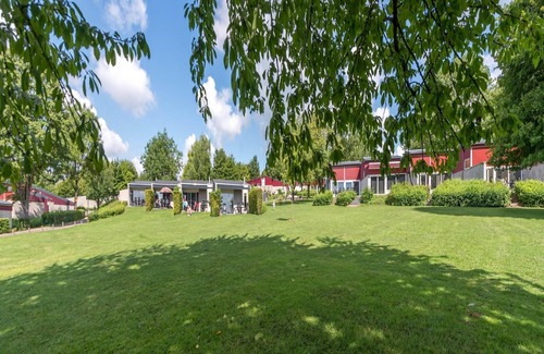 Strucht House | Well-Maintained Bungalow Near Valkenburg