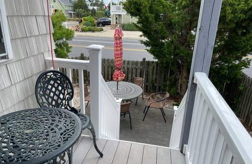 Harvey Cedars Apartment | Well maintained first floor duplex close to the ocean and bay beach in Harvey Cedars.