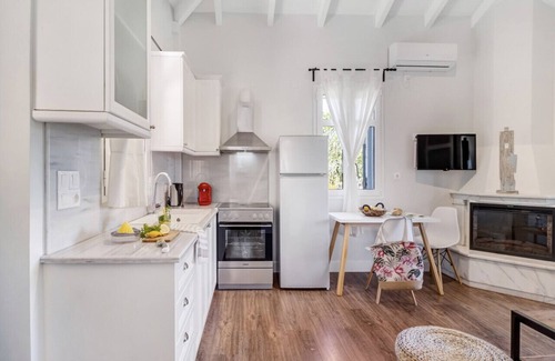 Asprogerakata Villa | Wellbeing Villa at Apanema Mindfulness Lefkada