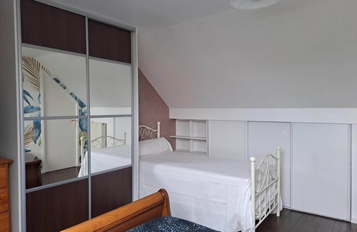 Collegien Bed & Breakfast | Wellness and physiotherapy 3 bdrms 7 pers special Olympic Games and Disneyland