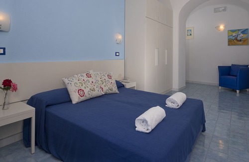 Forio Bed & Breakfast | Wellness and relaxing time in Ischia per 16 people
