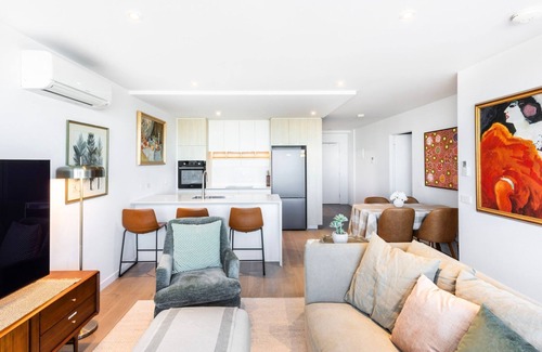 Moonee Ponds Apartment | Wellness and Style - 2BR Apartment with Pool, Hot Tub and Gym