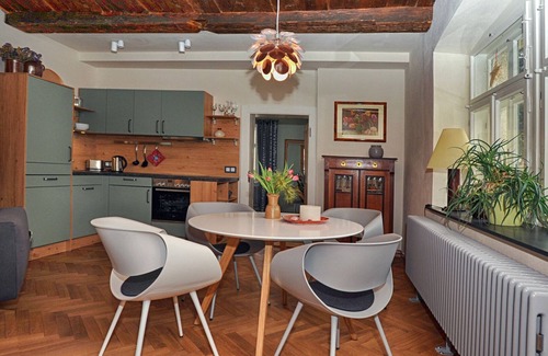 Oberloßnitz Apartment | Wellness at the monument - comfortable and romantic guest apartment Winzerhaus
