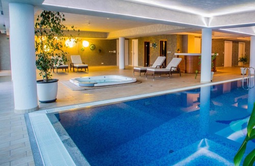 Hreljin Villa | Wellness Villa Biocrystal with heated indoor pool, private spa, tennis court and fitness