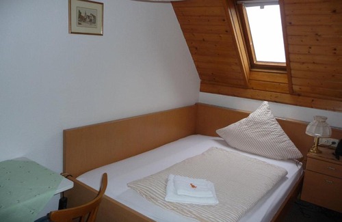 Oberderdingen House | Wengerterstube & Gästezimmer Kern