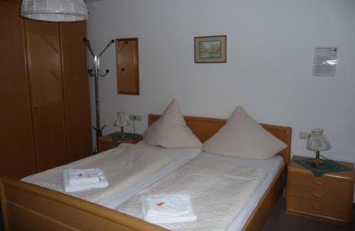 Oberderdingen House | Wengerterstube & Gästezimmer Kern