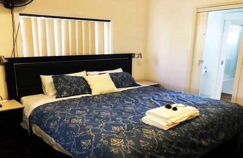 Fairy Meadow House | We’re closed because we’ve long term rental