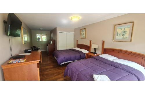 East Stroudsburg Hotel | Werry's Cottages Motel & Pub by OYO East Stroudsburg Poconos