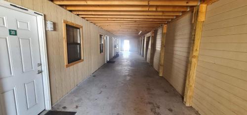 East Stroudsburg Hotel | Werry's Cottages and Pub By OYO East Stroudsborg - Weekly Stays