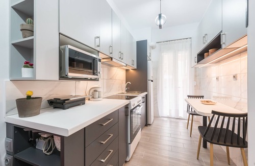Petroupoli Apartment | WEST ATHENS STUDIO