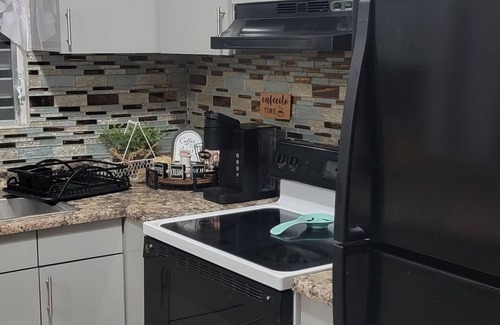 Sabana Eneas House | West Comfy 3-bedroom house with AC in Sabana Eneas,San German PR