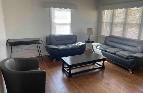 Charlotte House | West-End Downtown Charlotte - Easy Access to Airport & JCSU