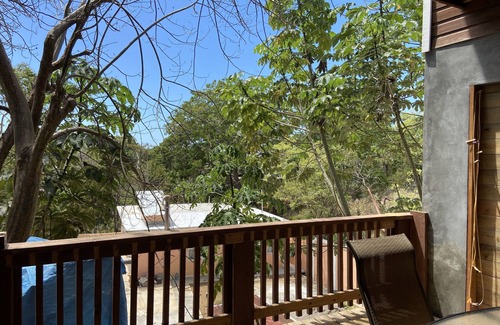 Half Moon Bay House | West End, right around the corner, near everywhere you want to be.