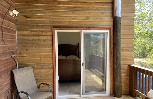 Half Moon Bay House | West End, right around the corner, near everywhere you want to be.