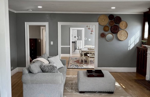 West Hartford Apartment | West Hartford Center 1st floor