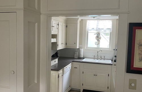 West Harwich House | West Harwich- Cozy Cape House walking distance to Dennis Port & Bell's Neck path