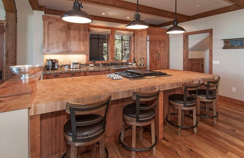 Homewood House | West Lake Serenity | Private Dock Access & Stunning Views