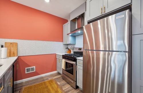 Garden Court Apartment | West Philly Charm: 2BR Haven mins from CHOP/PENN