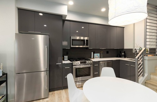 North Delridge House | West Seattle - Mins to Downtown!