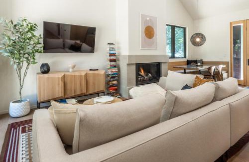 Tahoe Pines House | West Shore - Blackwood Basecamp