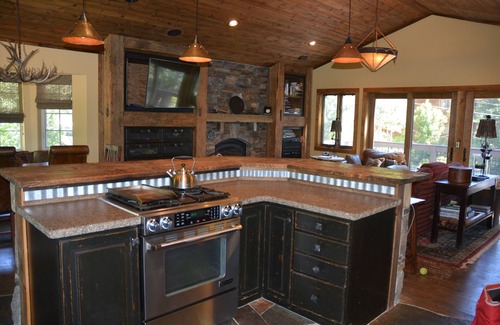 Talmont House | West Shore Home near Sunnyside - high end furnishings and lodge style design
