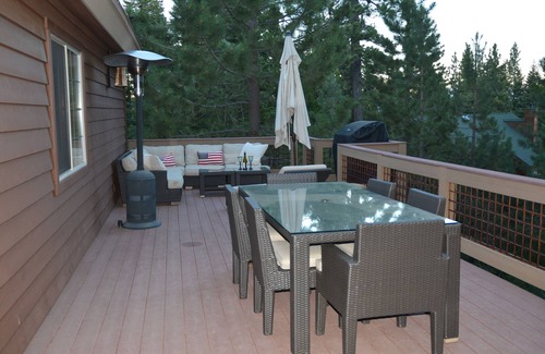 Talmont House | West Shore Home near Sunnyside - high end furnishings and lodge style design