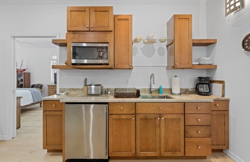 Bend House | West side Oasis in Bend near Shevlin Park, beautiful, manicured acreage