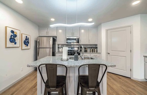 North by Northwest House | West Texas Retreat - 3BR 2BA - New Construction