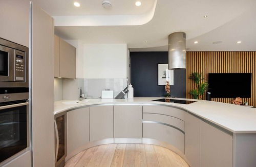 Bayswater Apartment | Westbourne Curve, by Veeve