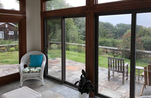 Westerly House | Westerly Beach House with Spectacular Views