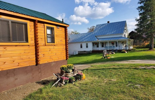 Eustis Cabin | Western Mountain Retreat. Hunt,Fish or Relax. 20 minutes to Sugarloaf. nnnn