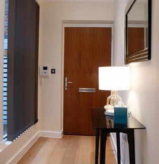 Vincent Square Apartment | Westminster 1 bed apt with terrace and Air-Con