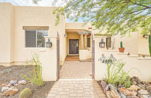 Sahuaros Grandes House | Westside desert Oasis on 1 acre CLOSE TO EVERYTHING/FastWIFI/Family Friendly
