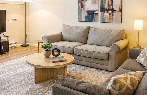 West New Haven Apartment | Westville Easy Stay 2BR Near Yale Wifi