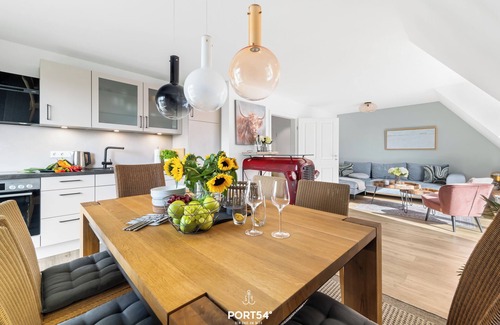 Norddeich Apartment | Westwind - Zwischen Büsum und St.peter-ording mit Balkon, Parkplatz und Wlan