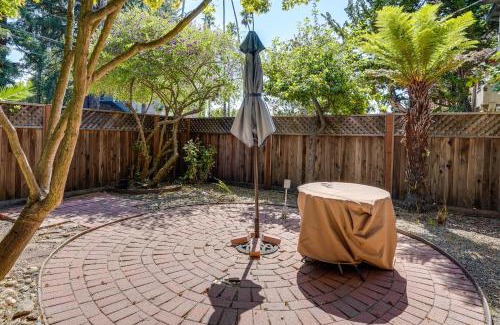 Elmwood House | WFH-Friendly Berkeley Home Less Than 2 Mi to University!