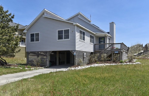 Whalehead Beach House | WH1019- Oceanfront Oasis! Featuring 3 BRs, Wifi, Ocean Views and Hot Tub!