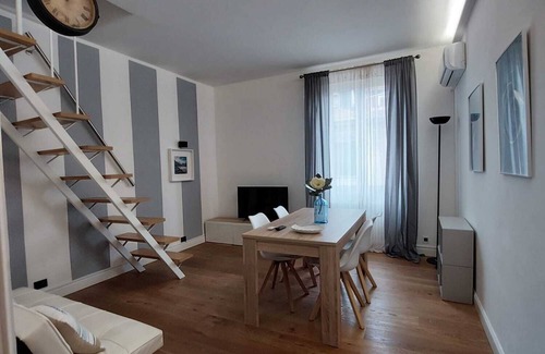 La Spezia Apartment | Whale Song Apartment - cozy apartment with private parking space