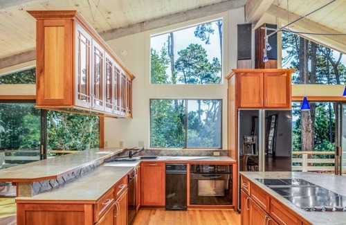 Del Monte Forest House | Whale Watch, Golf, Carmel Bch, Aquarium. Amazing Dlx Pble Bch 4/3 HOUSE. Slps 8.
